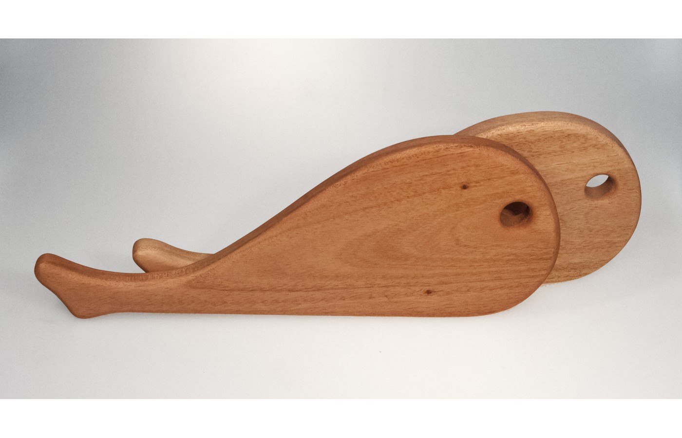 "whale" mahogany board set