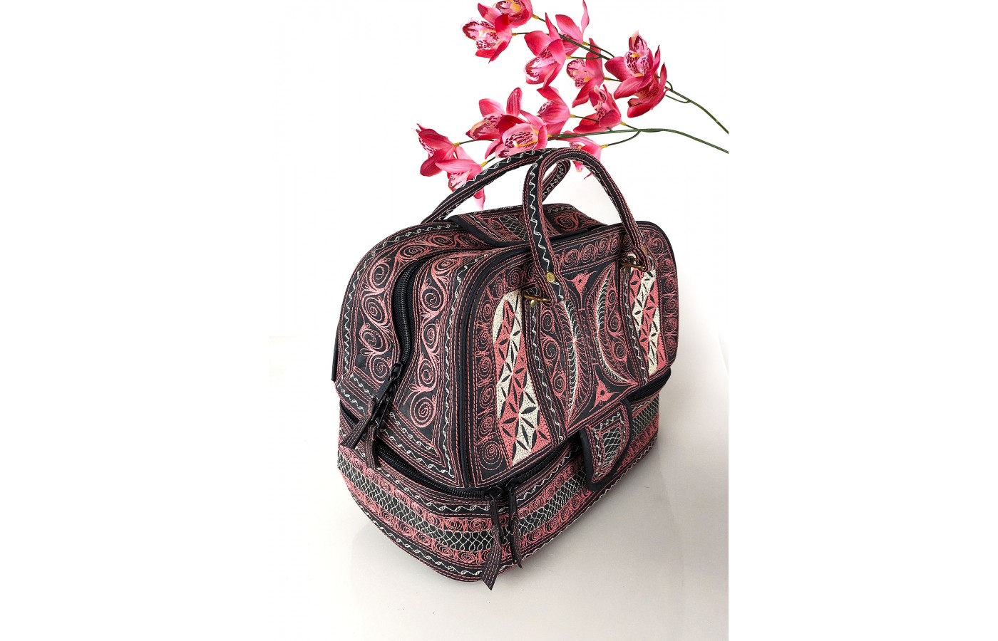 Embroidered Cotton Handbag in Rose and Ivory from Bali, A24