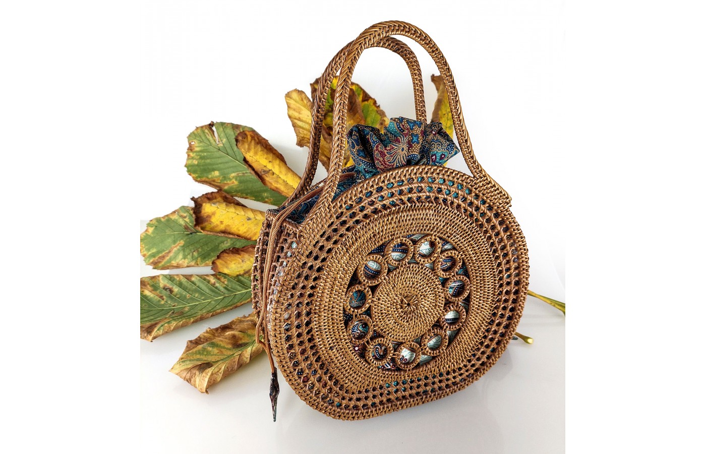 Handcrafted Ate Grass Handle Handbag from Bali, B1