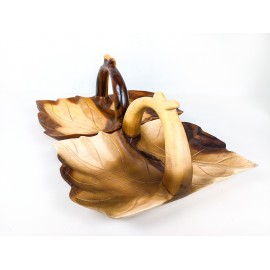 Leaf-shaped tray with handle, Suar