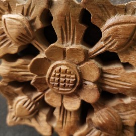 Oriental wall panel - Flower - Bali sculpture, 10 cm