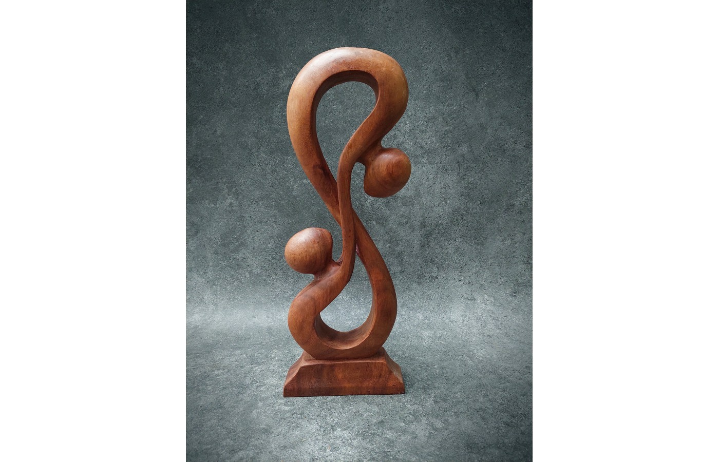 Sculpture "abstract kiss", suar wood